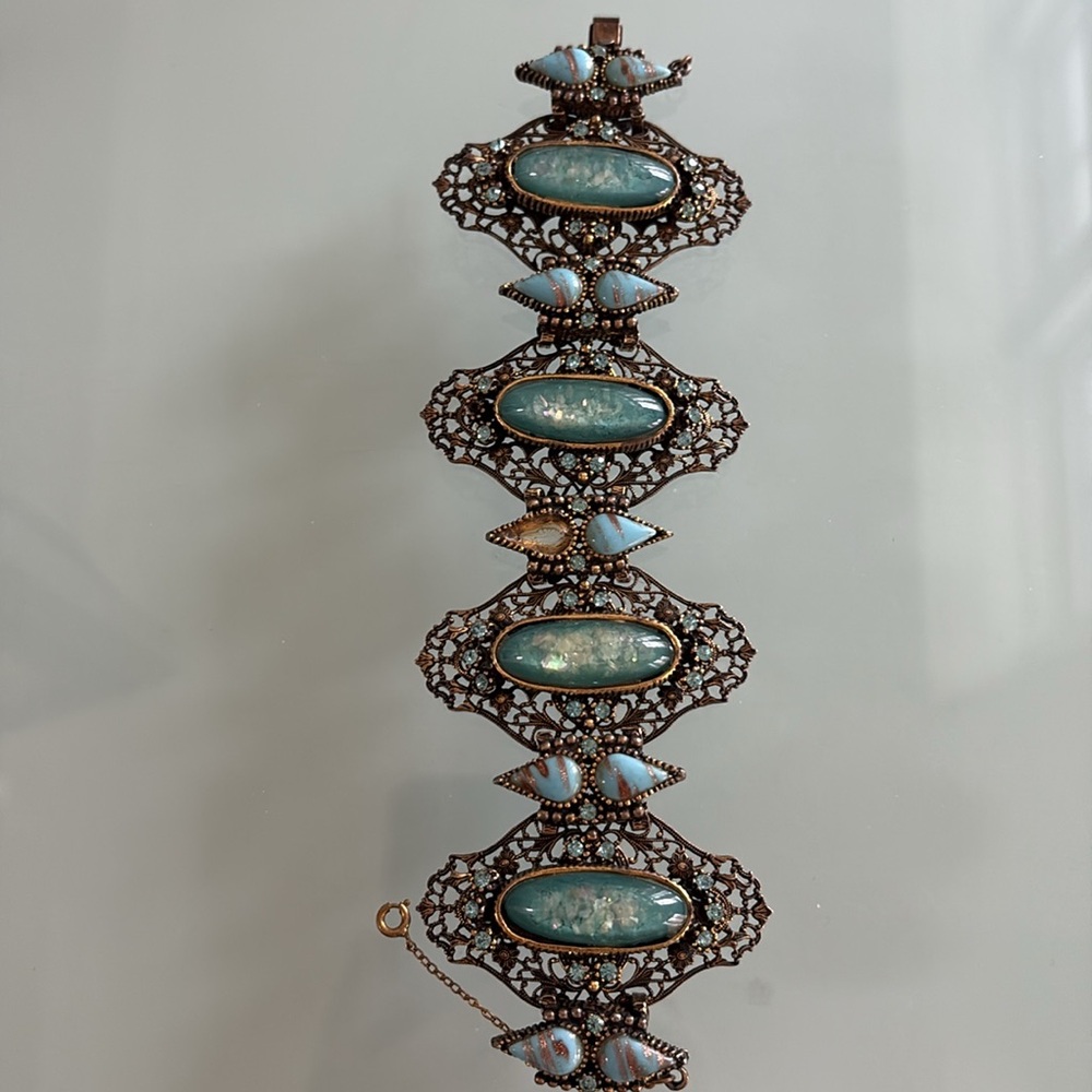 🔥HP🔥VTG/Antique Elegant Blue and Gold Metal Filigree Women's Bracelet - Picture 7 of 17